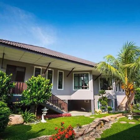 Capital O 90088 Mbp Leisure Resort Batu Pahat Kültér fotó