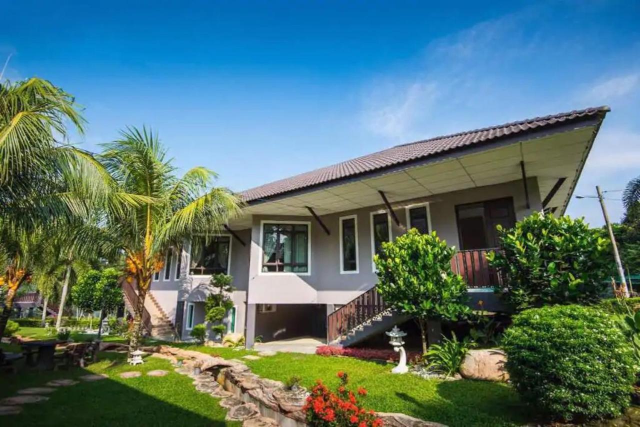 Capital O 90088 Mbp Leisure Resort Batu Pahat Kültér fotó